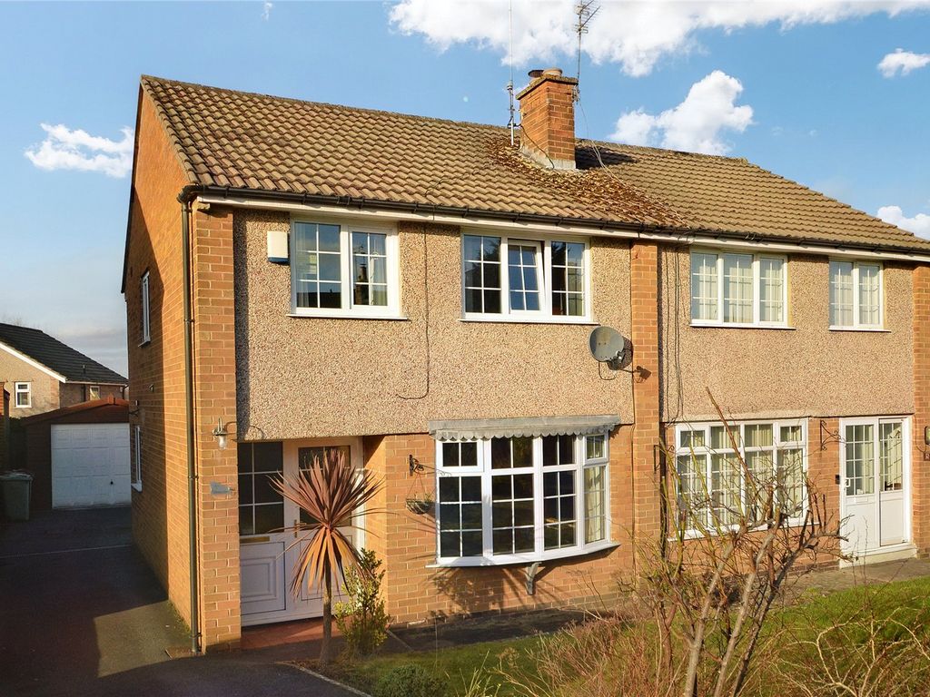 3 bed semidetached house for sale in Fieldhead Drive, Guiseley, Leeds