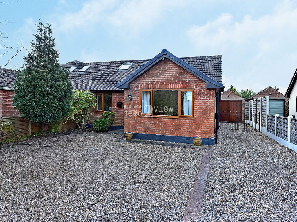 3 bed semidetached bungalow for sale in Lower Kirklington Road