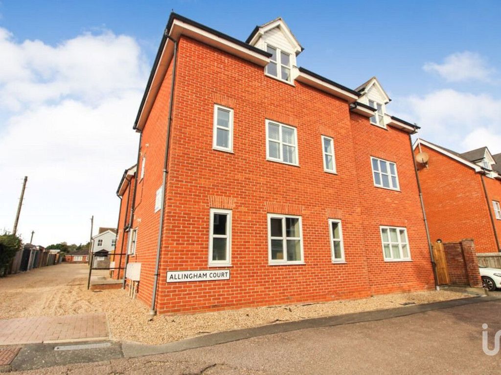 2 bed flat for sale in Allingham Court King Coel Road, Colchester CO3