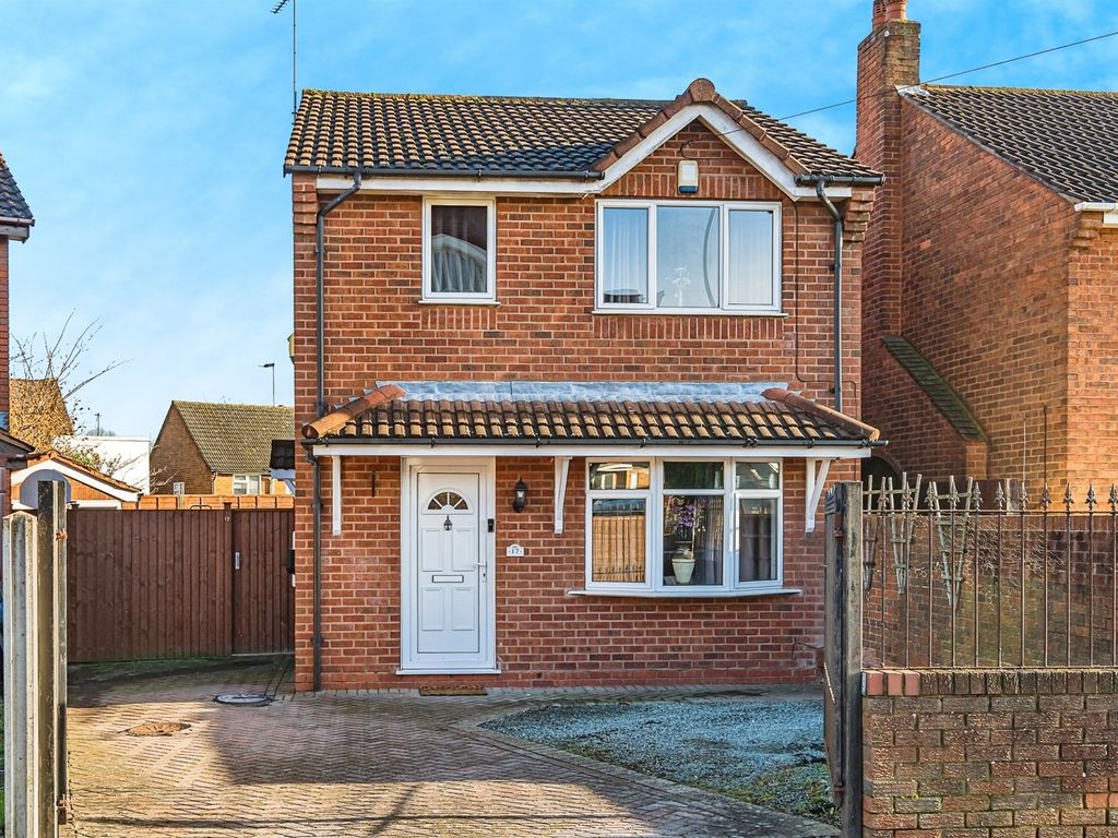 3 bed detached house for sale in Cradley Road, Netherton, Dudley DY2, £