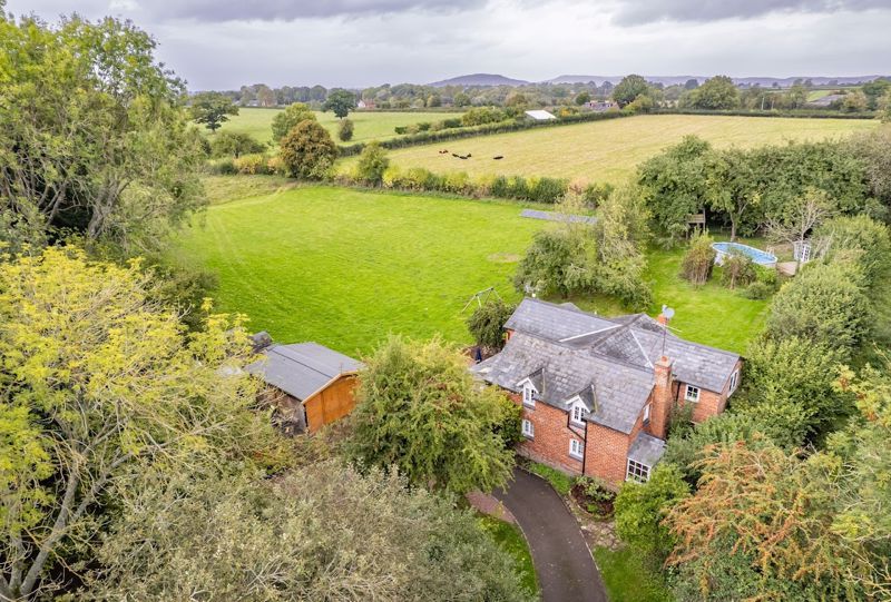 5 bed cottage for sale in Eaton Hereford HR2, £650,000 Zoopla