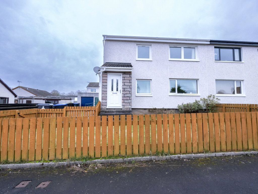 2 bed flat to rent in 5 Swan Place, Ellon AB41, £675 pcm Zoopla