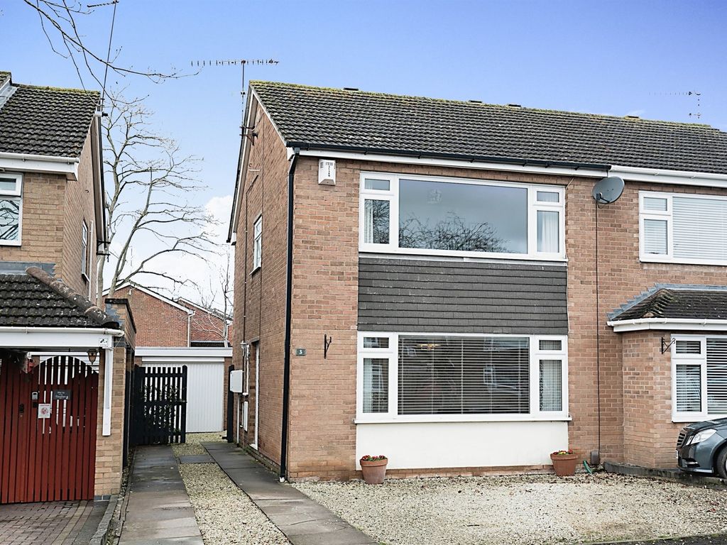 3 bed semidetached house for sale in Lincoln Close, Warwick CV34 Zoopla