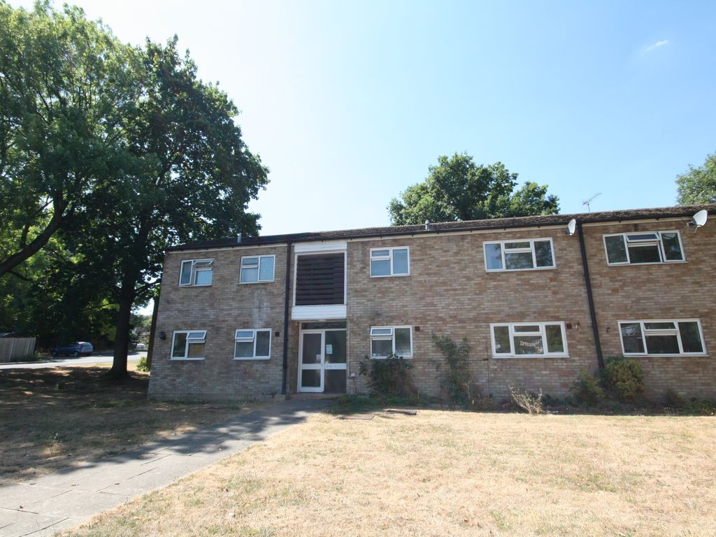 1 bed flat to rent in Elmcroft, Edenside Road, Bookham, Leatherhead KT23 Zoopla