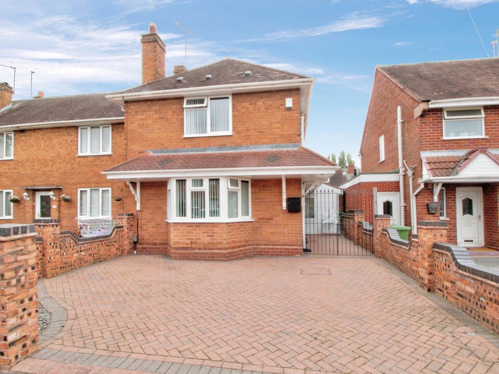 3 bed end terrace house for sale in Colman Avenue, Wednesfield