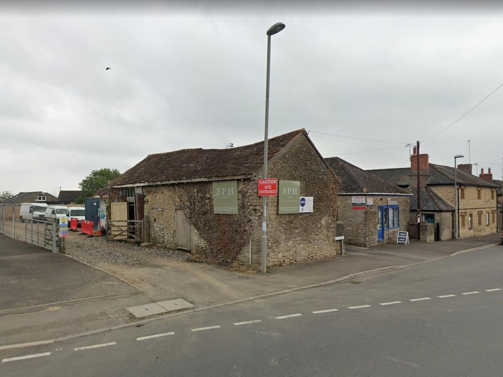 2 bed barn conversion for sale in Ring Street, Stalbridge, Sturminster