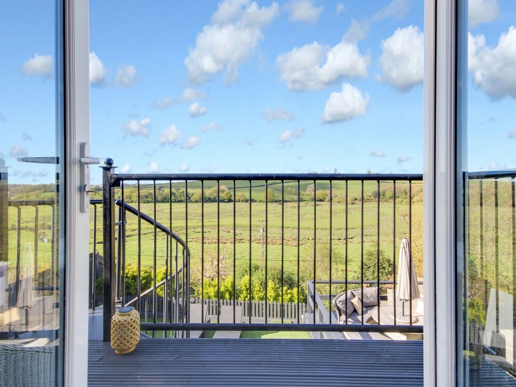 4 bed detached house for sale in Donn Gardens, Bideford, Devon EX39, £