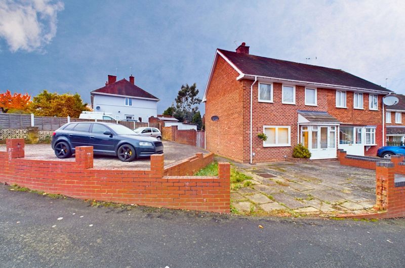 3 bed semidetached house for sale in Fleming Road, Quinton, Birmingham