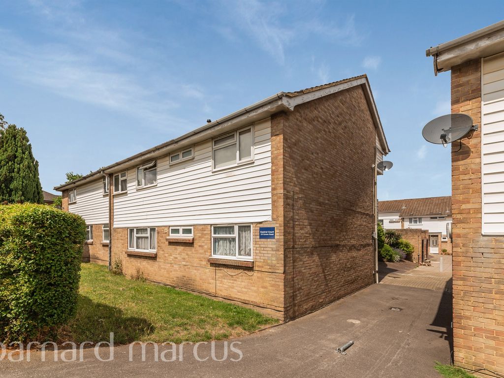 3 bed terraced house for sale in Carew Road, Wallington SM6 Zoopla