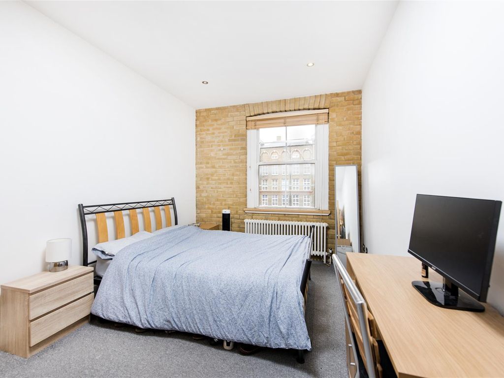 2 bed flat to rent in Atlantis House, 9293 Whitechapel High Street
