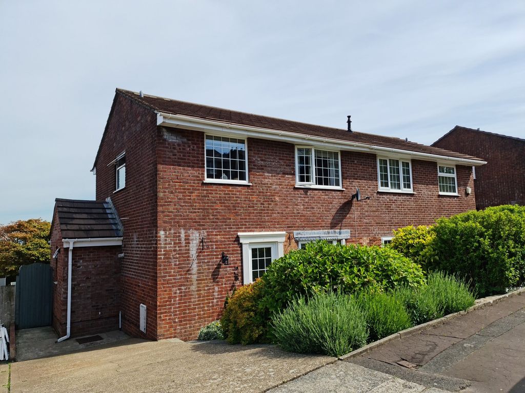 3 bed semidetached house for sale in Camrose Drive, Waunarlwydd