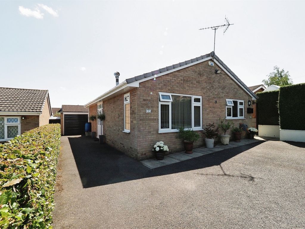 2 bed detached bungalow for sale in Pennine View, Heage, Belper DE56, £