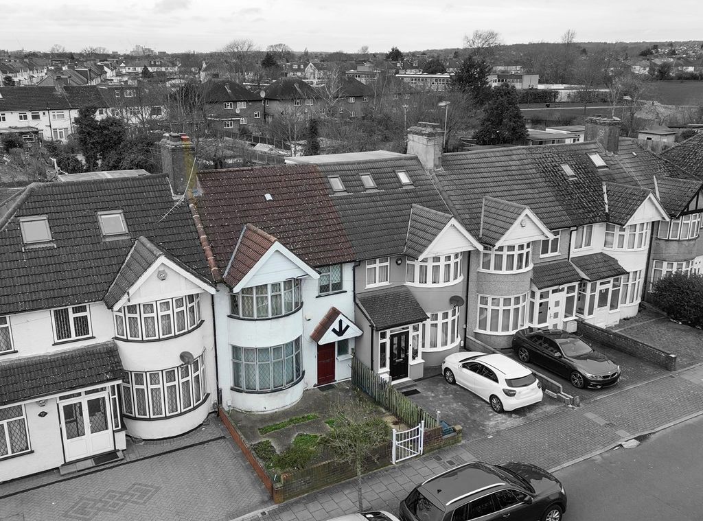 3 bed terraced house for sale in St Pauls Avenue, Harrow HA3, £595,000