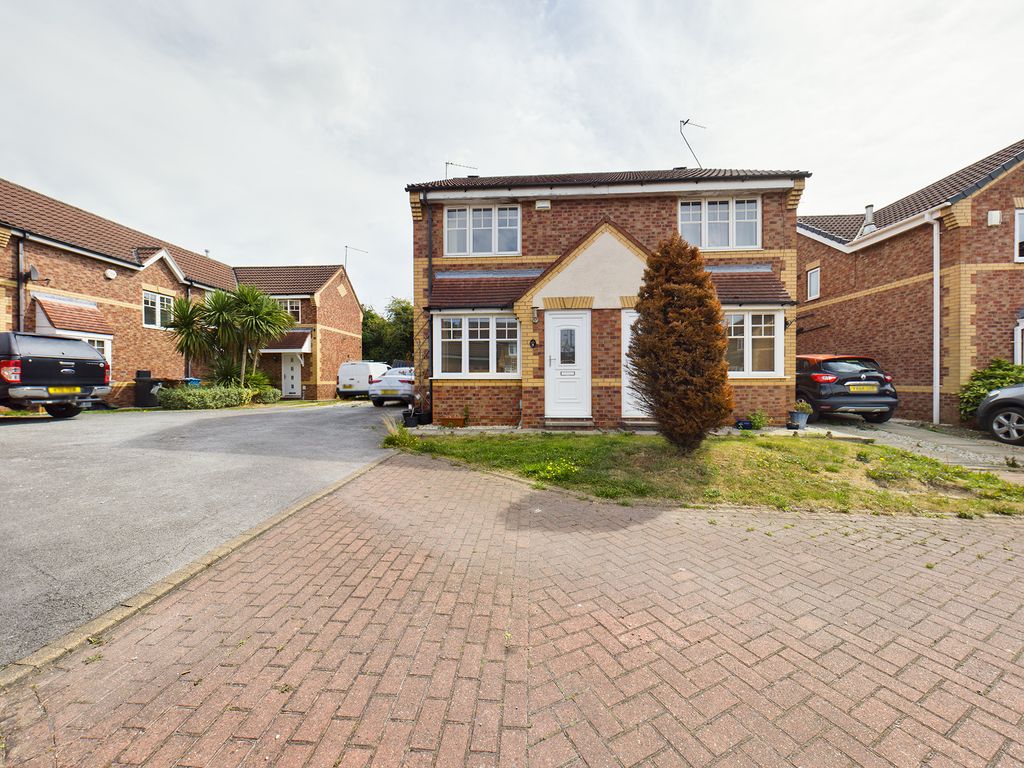 2 bed semidetached house for sale in Ganton Court, Hull HU8 Zoopla