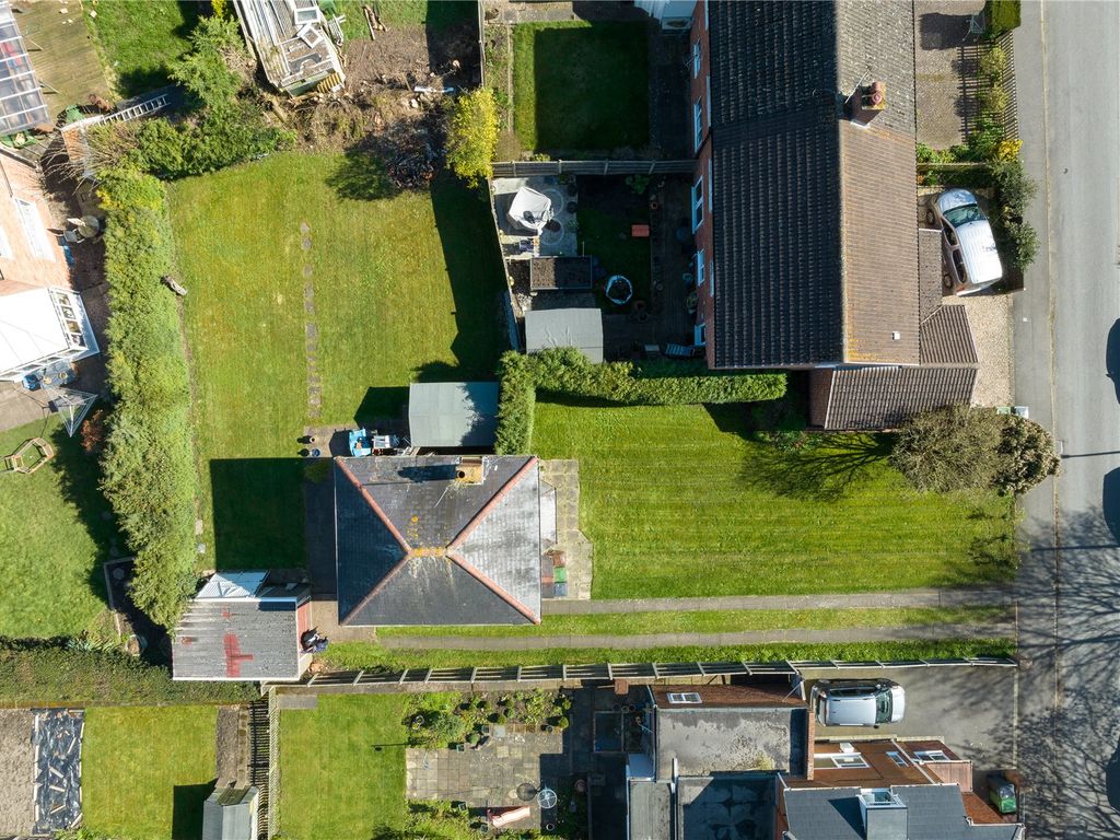 3 bed detached house for sale in New Road, Sidemoor, Bromsgrove