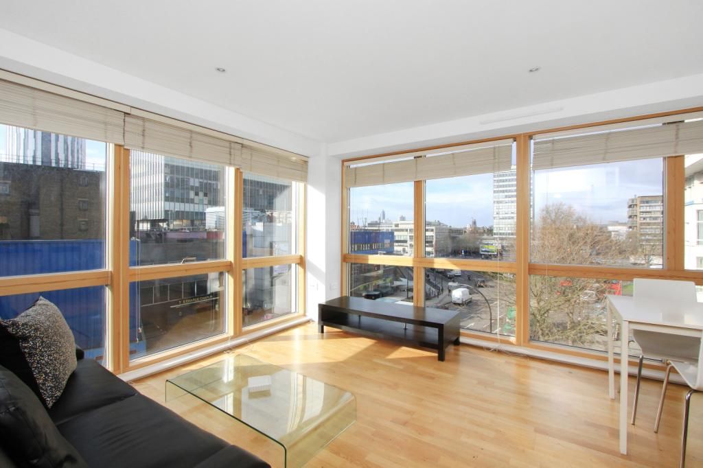 2 bed flat to rent in Newington Causeway, Metro Central Heights