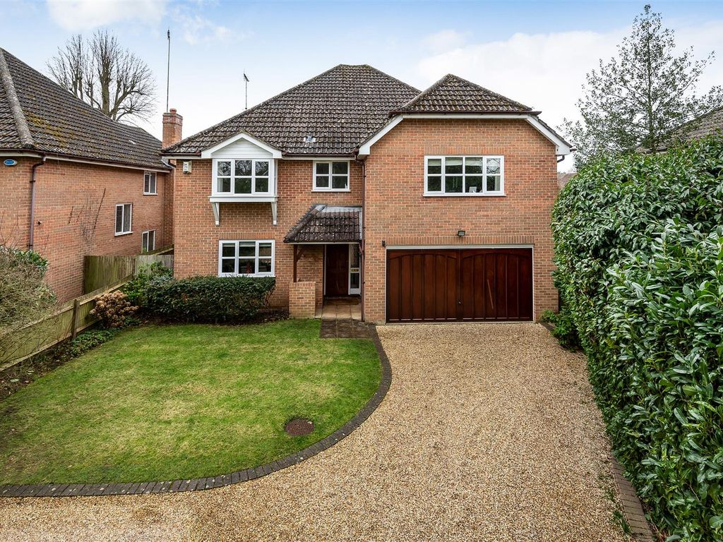 5 bed detached house for sale in Finchampstead Road, Wokingham, Berkshire RG40 Zoopla