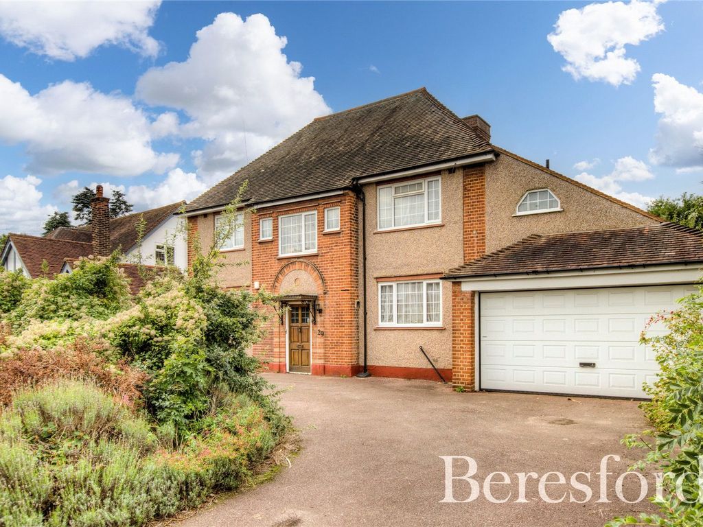 4 bed detached house for sale in Links Avenue, Gidea Park RM2 Zoopla
