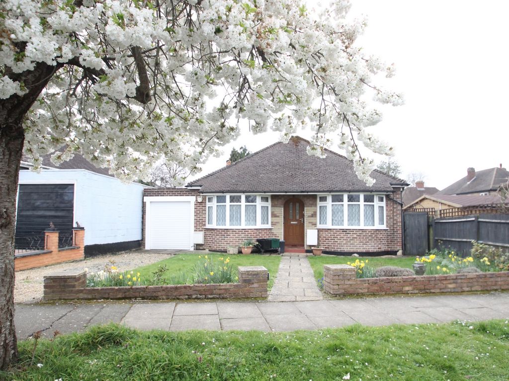 2 bed bungalow for sale in Foxfield Road, Orpington BR6 Zoopla