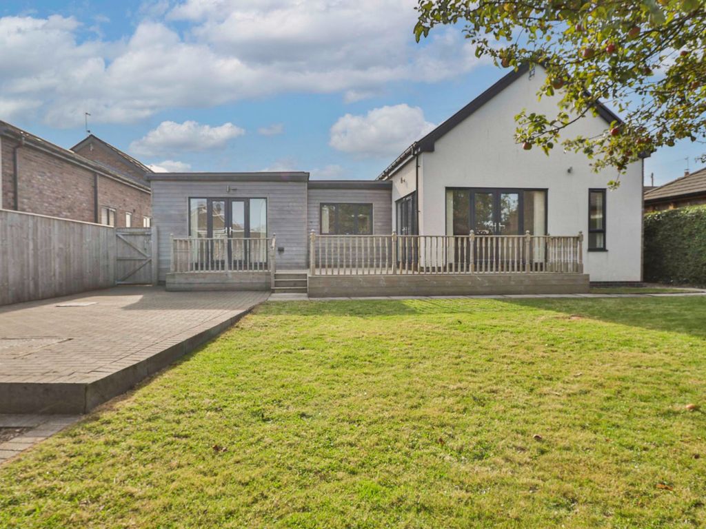 4 bed bungalow for sale in Hedon, Hull, East Yorkshire HU12 Zoopla