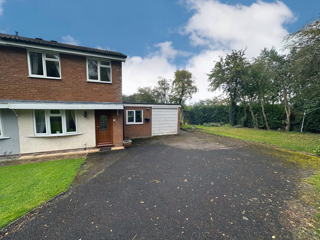 2 bed semidetached house for sale in Southville Close, Shrewsbury SY3