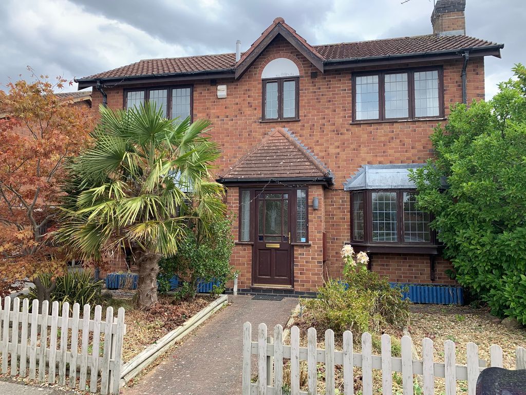 4 bed detached house for sale in Devitt Way, Broughton Astley