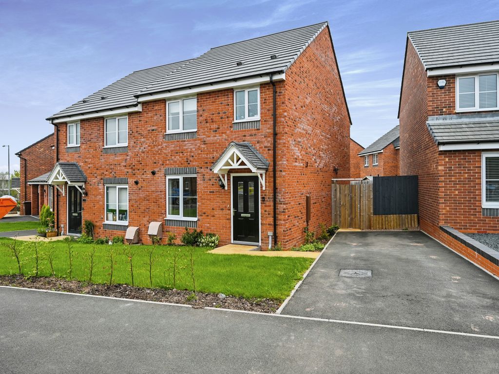 3 bed semidetached house for sale in Pitmen Way, Hednesford, Cannock
