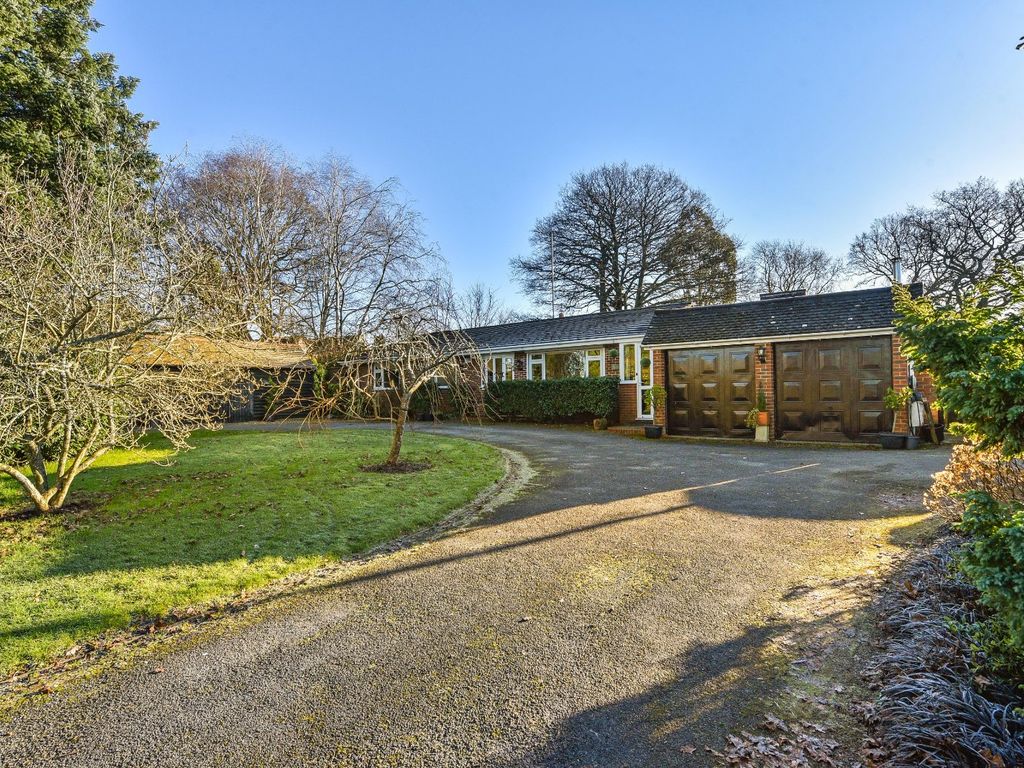 3 bed bungalow for sale in Alton Lane, Four Marks, Alton, Hampshire