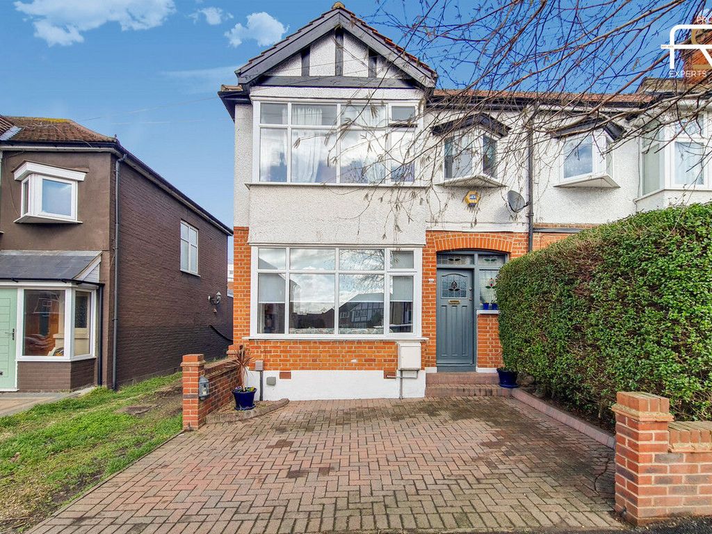 3 bed terraced house for sale in Albert Avenue, Chingford E4, £550,000