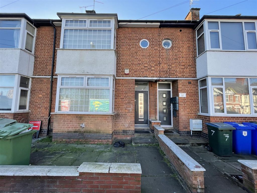 Studio to rent in Coundon Road, Coundon, Coventry CV1, £700 pcm Zoopla