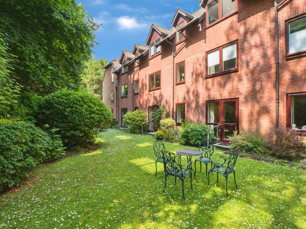 1 bed property for sale in Middlebridge Street, Romsey SO51, £100,000