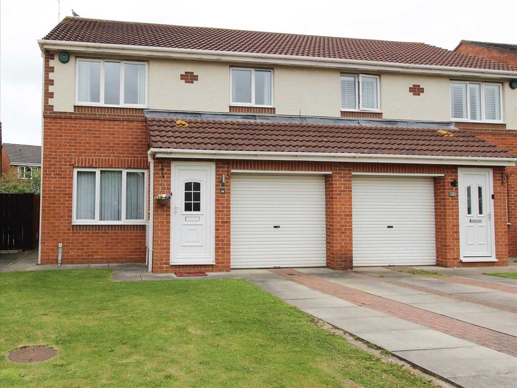 3 bed semidetached house for sale in Methven Way, Northburn Edge