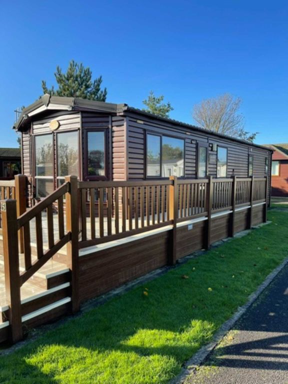 2 bed lodge for sale in Croft Bank, Croft, Skegness PE24, £21,500 Zoopla