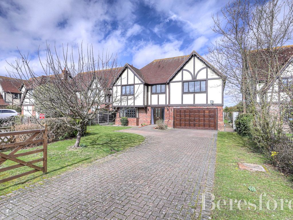 5 bed detached house for sale in Rectory Road, North Fambridge CM3 Zoopla