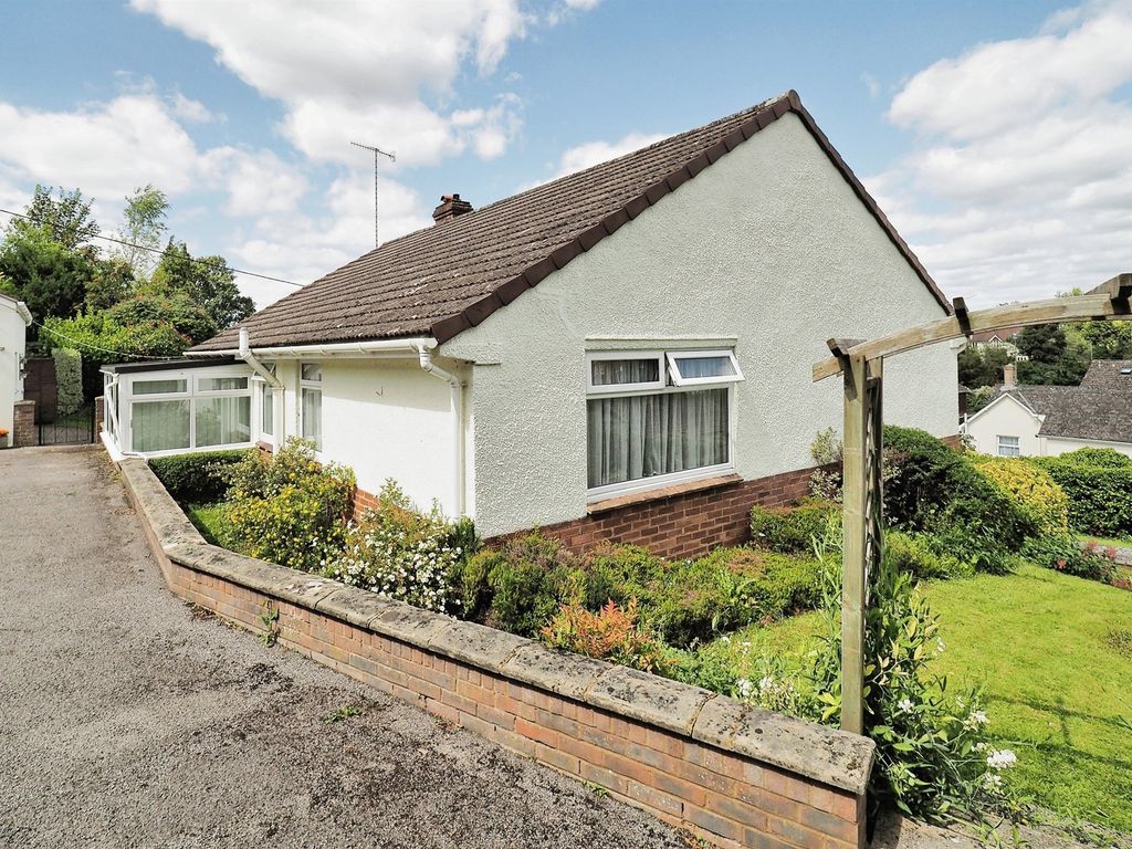3 bed detached bungalow for sale in Bourne Valley Close, Porton