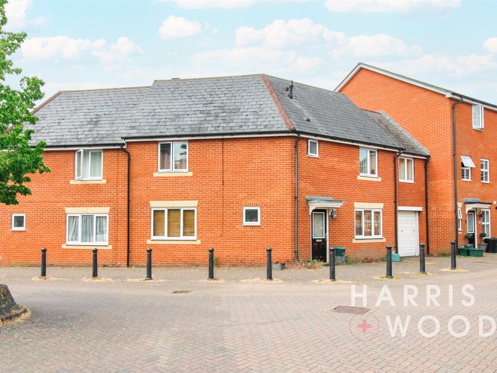 4 bed semidetached house for sale in Septimus Drive, Highwoods
