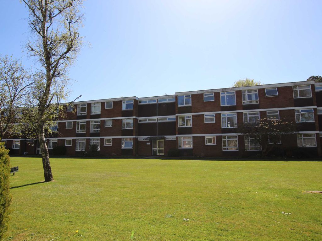 2 Bed Flat For Sale In The Hornbeams Marlborough Drive Frenchay