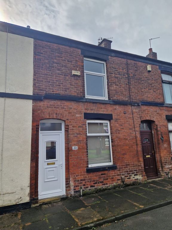 2 bed terraced house to rent in Allen Street, Radcliffe, Manchester M26