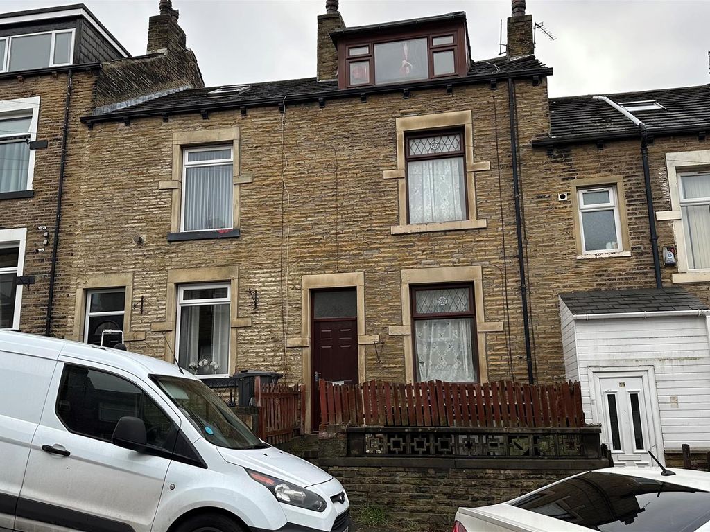 3 bed terraced house for sale in Westminster Place, Bradford BD3, £