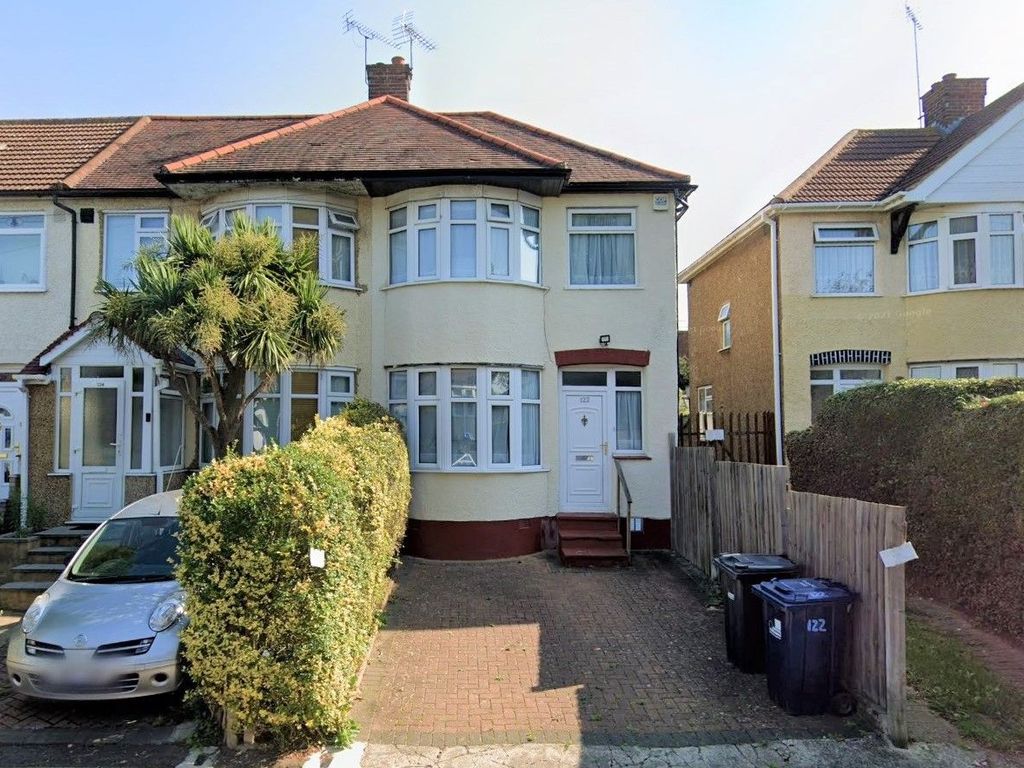 2 bed terraced house for sale in Westbury Avenue, Southall UB1, £440,000 Zoopla