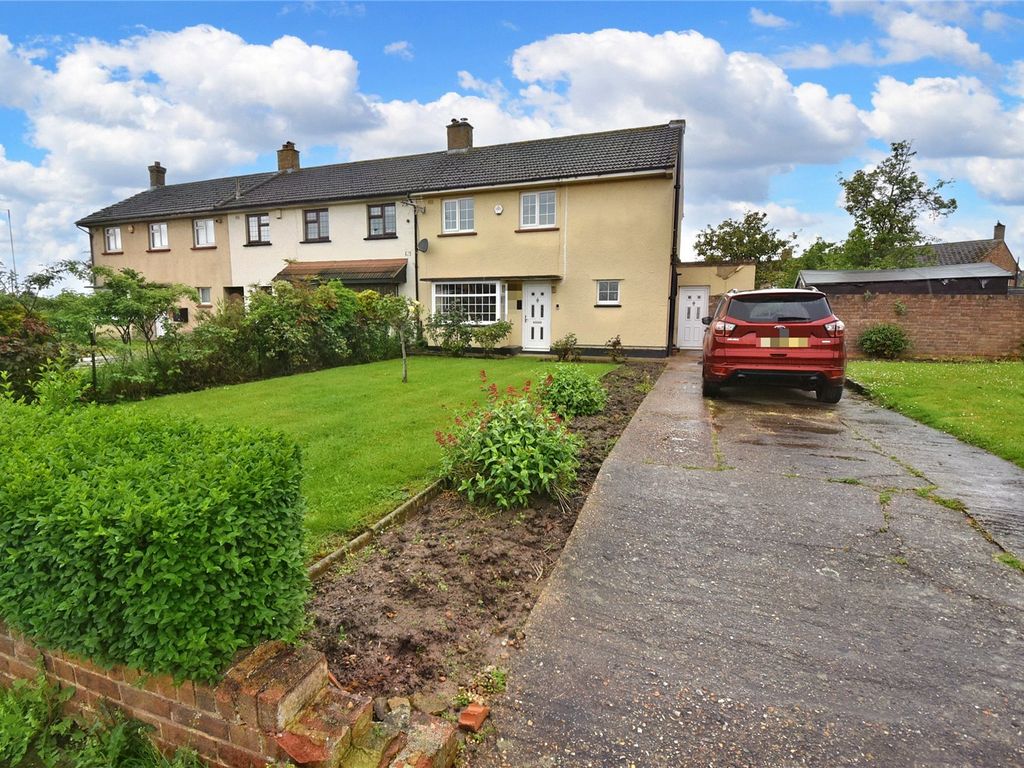 3 bed end terrace house for sale in Lavender Rise, West Drayton