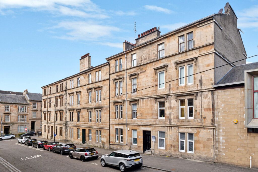 2 bed flat for sale in Otago Street, Hillhead G12, £195,000 Zoopla