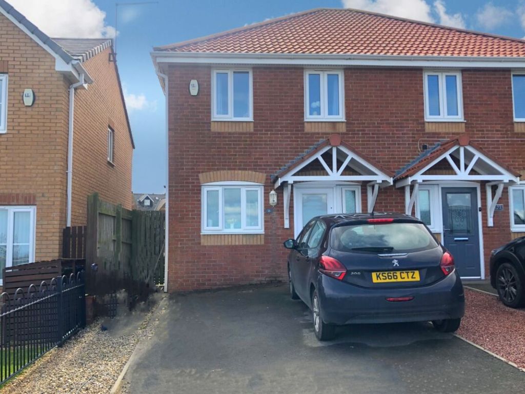 3 bed semidetached house for sale in Badminton Avenue, SkeltonIn
