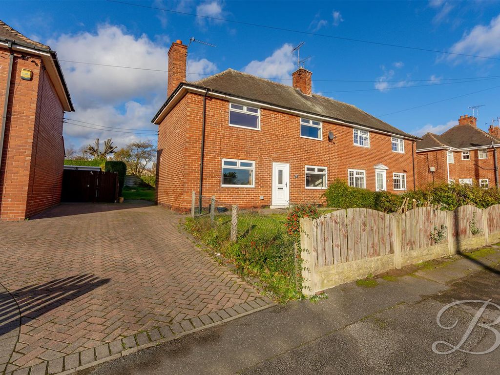 3 bed semidetached house for sale in Second Avenue, Edwinstowe