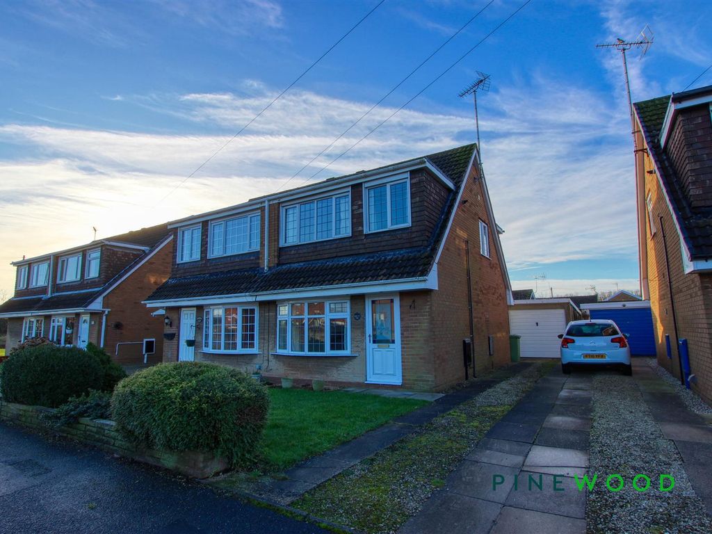 3 bed semidetached house for sale in Church Lane, Clowne, Chesterfield