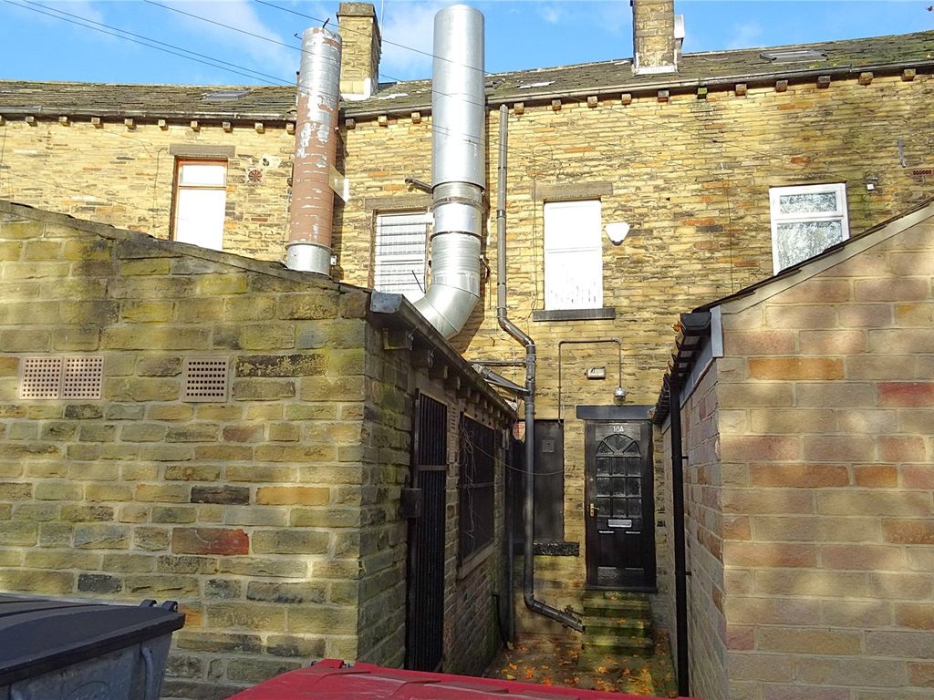 2 bed flat to rent in Albion Road, Idle, Bradford BD10 Zoopla