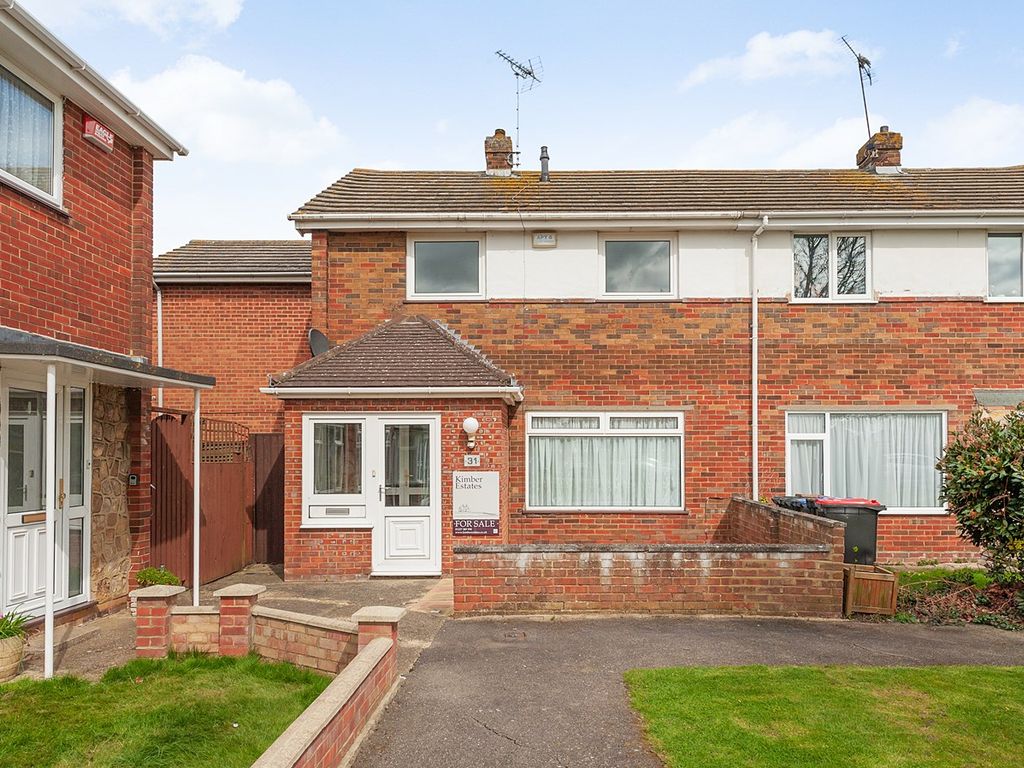 3 bed semidetached house for sale in Millstream Close, Whitstable CT5