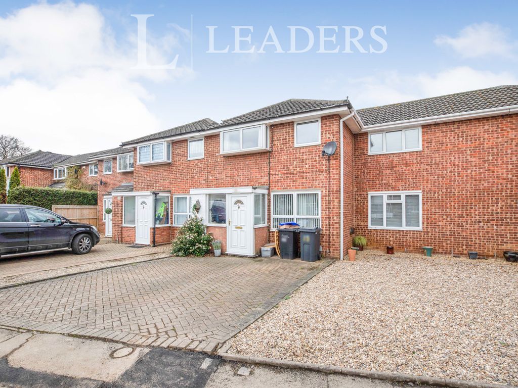 3 bed terraced house to rent in Cottingham Drive, Northampton NN3, £