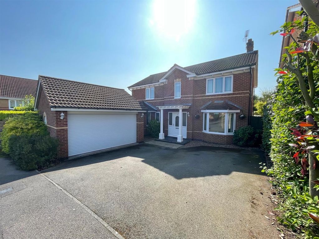 4 bed detached house for sale in Lancaster Walk, Worksop S81 Zoopla