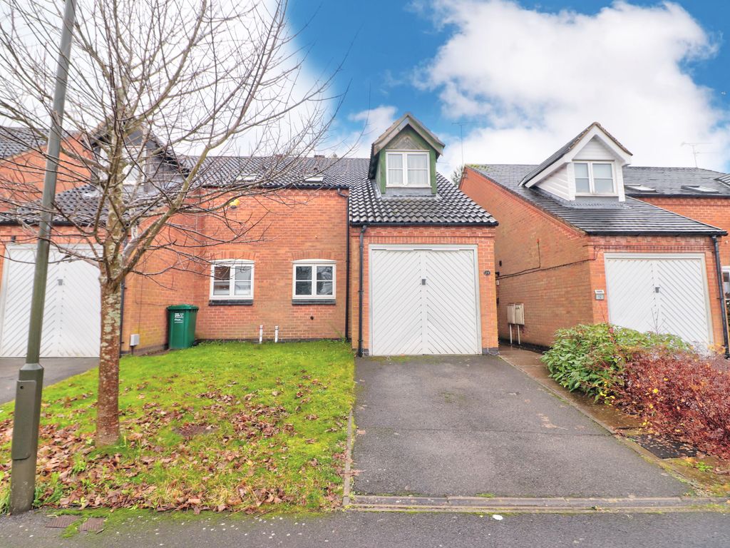 3 bed semidetached house for sale in Outram Drive, Swadlincote DE11, £